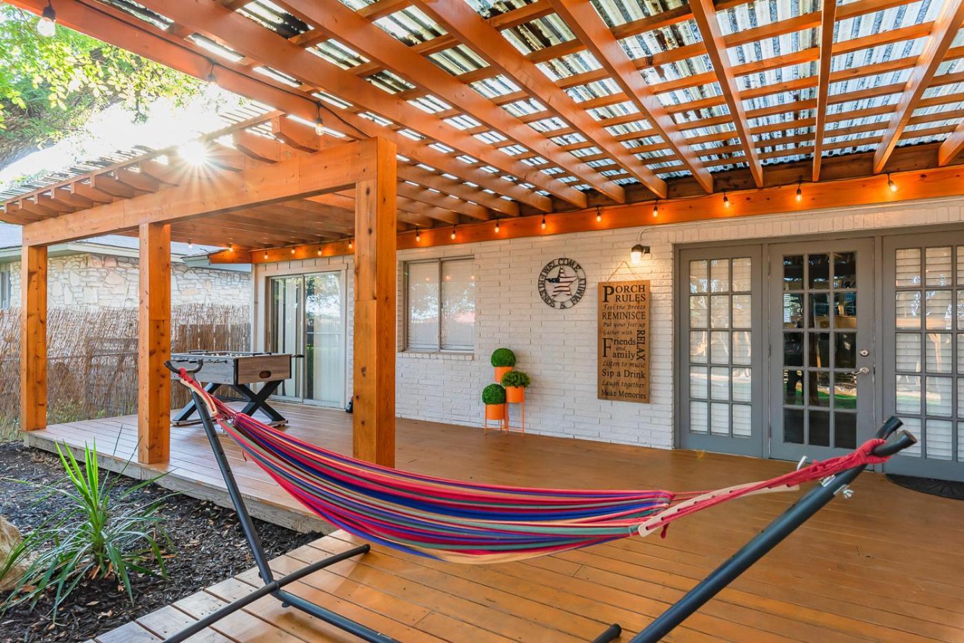 Luxurious Home With Hot Tub & Tree Deck By 6Flags San Antonio Exteriér fotografie