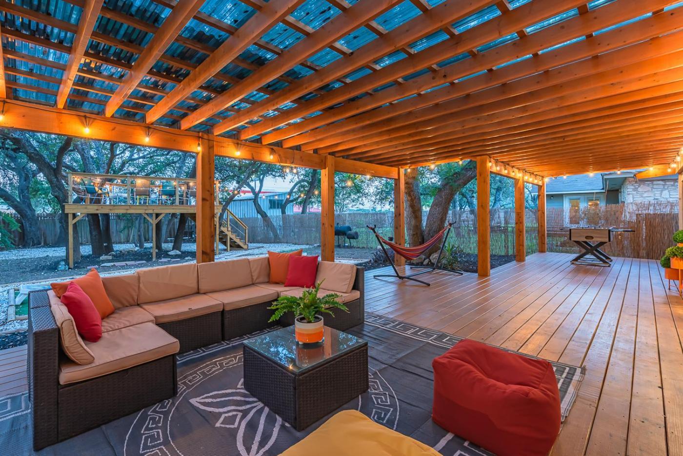Luxurious Home With Hot Tub & Tree Deck By 6Flags San Antonio Exteriér fotografie