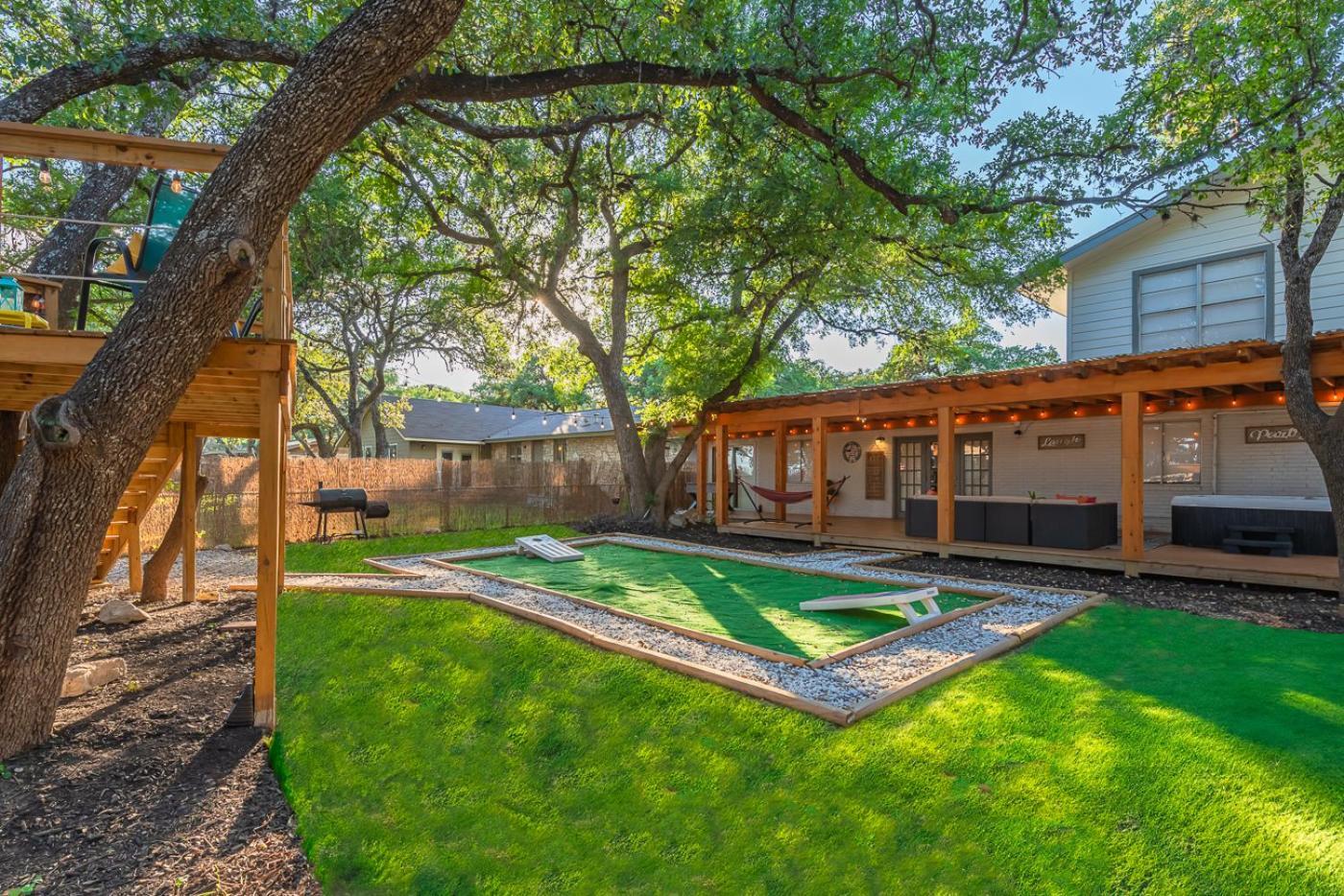 Luxurious Home With Hot Tub & Tree Deck By 6Flags San Antonio Exteriér fotografie