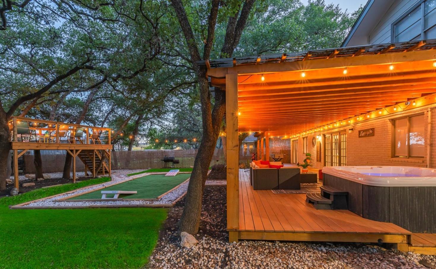 Luxurious Home With Hot Tub & Tree Deck By 6Flags San Antonio Exteriér fotografie